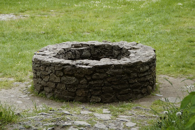 kamenná kašna